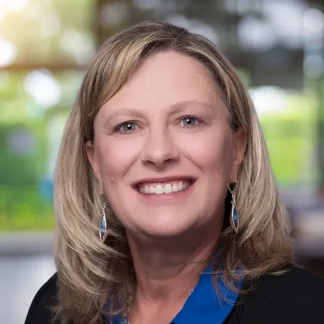 Mary Hudson headshot