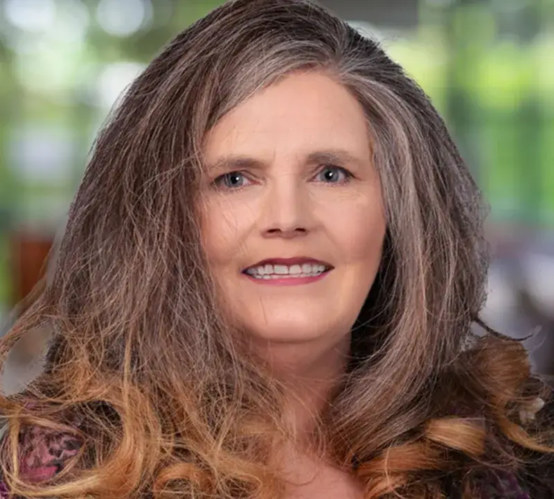 Headshot of VACU MLO Lore Davis