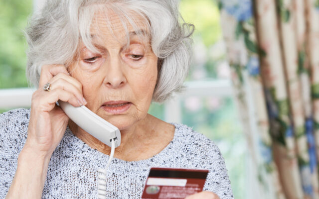 Five Holiday Scams To Avoid This Holiday 978b8d064138018a1dfad71b9882dd21