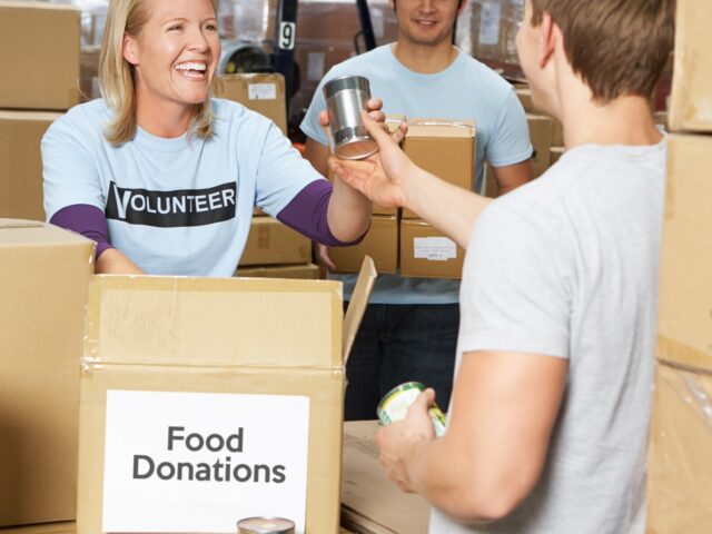 Volunteers at food shelf 978b8d064138018a1dfad71b9882dd21