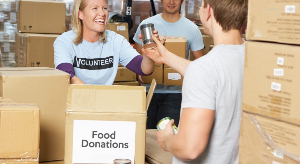 Volunteers at food shelf 978b8d064138018a1dfad71b9882dd21