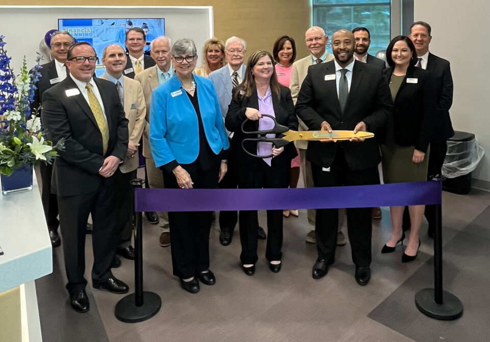 Member One Member Service Center Ribbon Cutting May2022 Hi Res 7a6a3956943d8b03a99c45c55b1e3a75